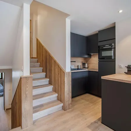 Duplex Familial Proche Pistes Avec Wifi Et Parking - Fr-1-563-163 아파트 *