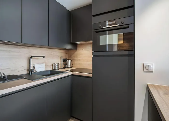 Duplex Familial Proche Pistes Avec Wifi Et Parking - Fr-1-563-163 Courchevel